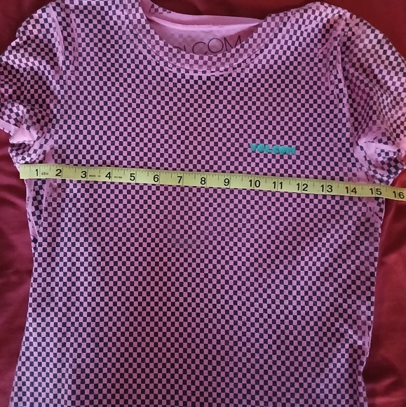 Pink checkered Volcom fitted tee - Picture 3 of 6